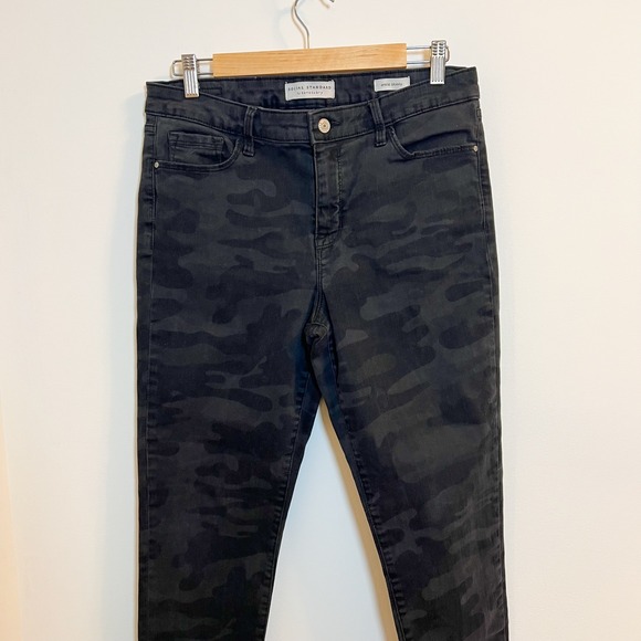 Social‎ Standard by Sanctuary Black Camo Skinny Ankle Jeans Size 10 - Picture 3 of 8